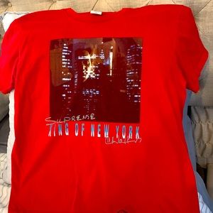 Mens supreme size medium